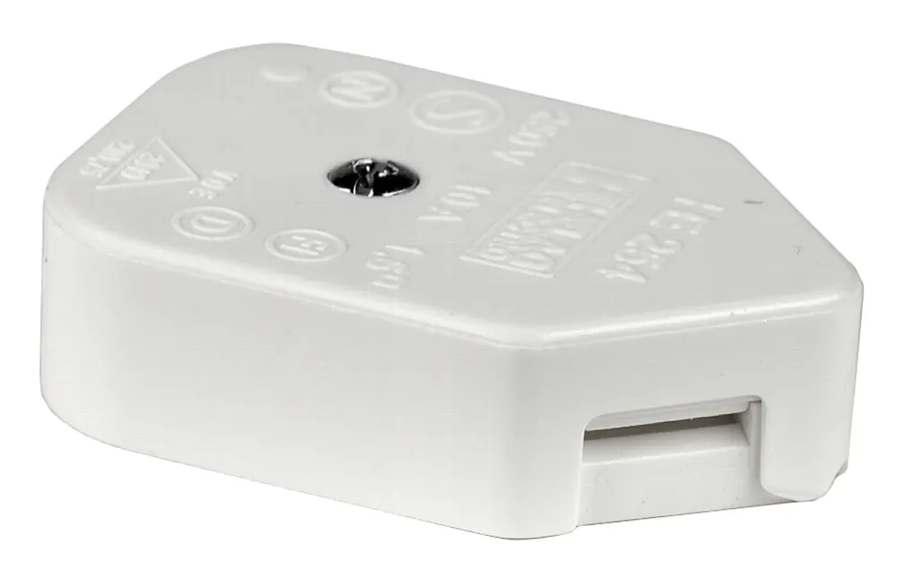 Begränsat antal FÖRGRENINGSBOX 10A VIT SB