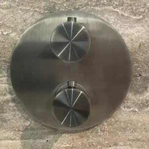 SB Universale Rund Inbyggd termostatkran med 2 utgångar PVD gun metal 1208955168 Nedsatt pris